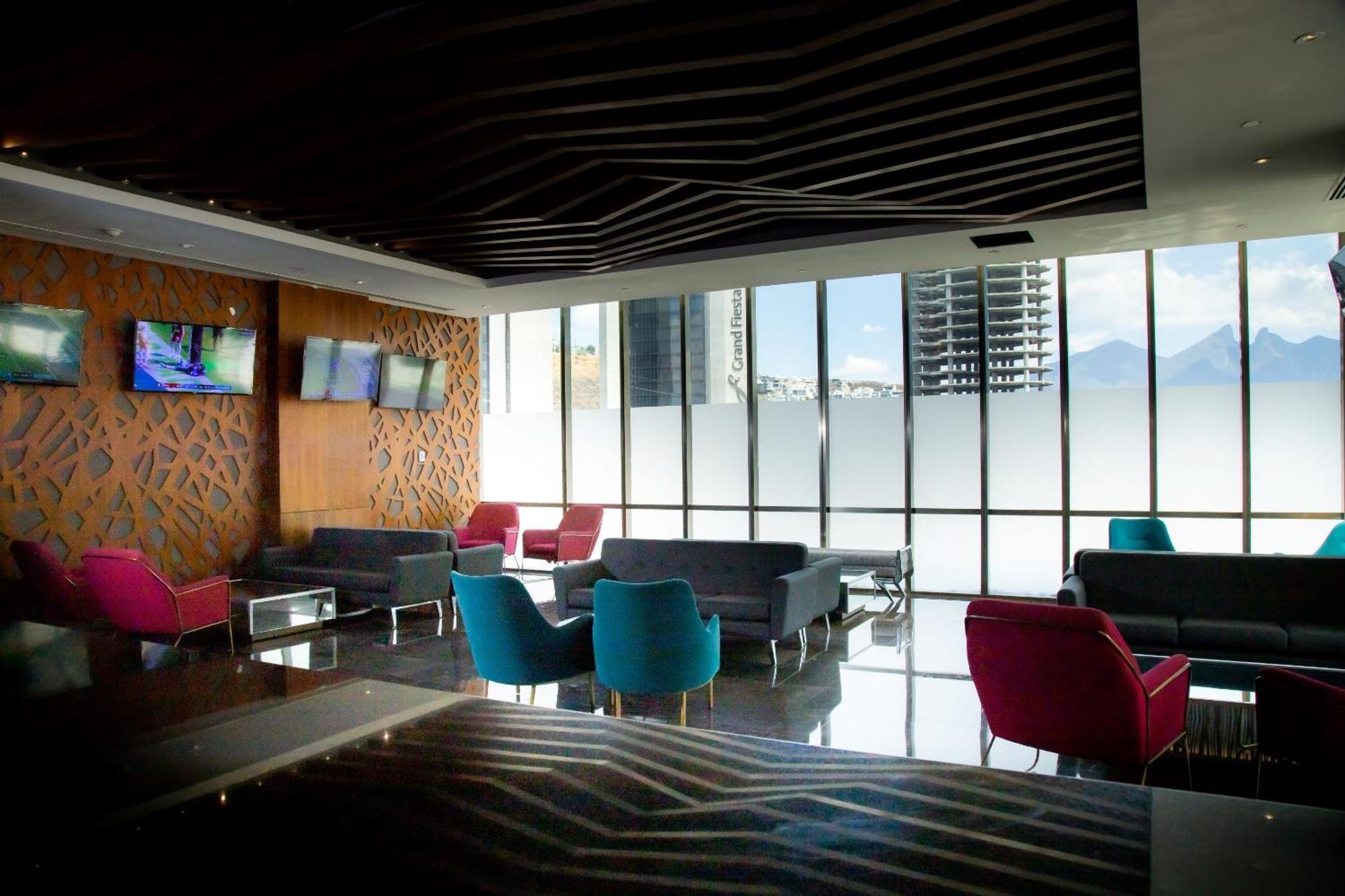 Camino Real Fashion Drive Monterrey Ξενοδοχείο San Pedro Garza Garcia Εξωτερικό φωτογραφία The airport's VIP lounge